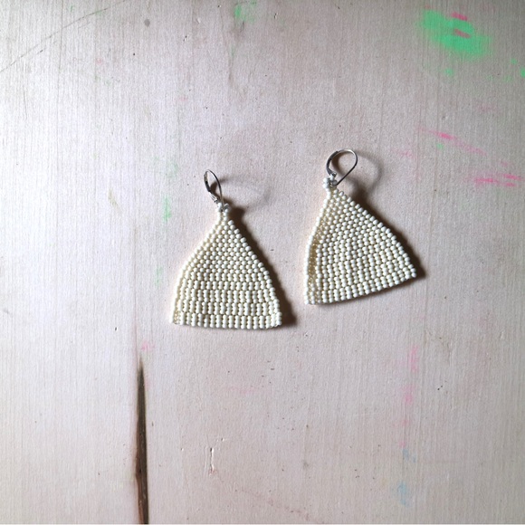 HANDMADE GLASS EARRINGS | Beehive Small Batch Handwoven Seed Bead Earrings Mono - Picture 3 of 7